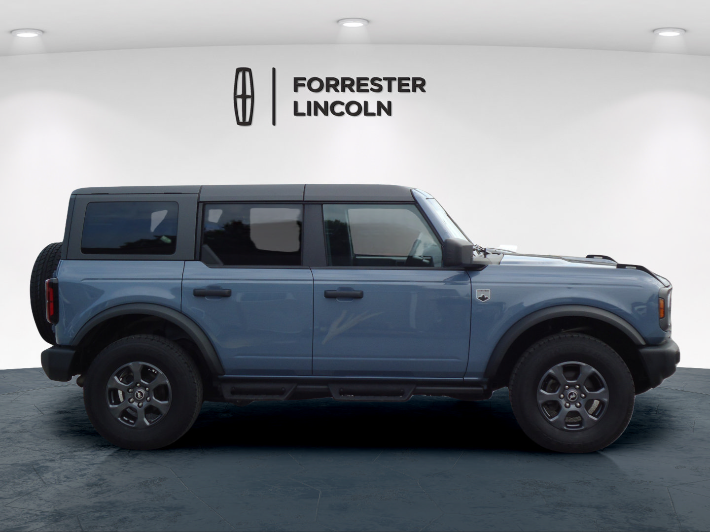 Used 2023 Ford Bronco Big Bend AWD/4WD image 2