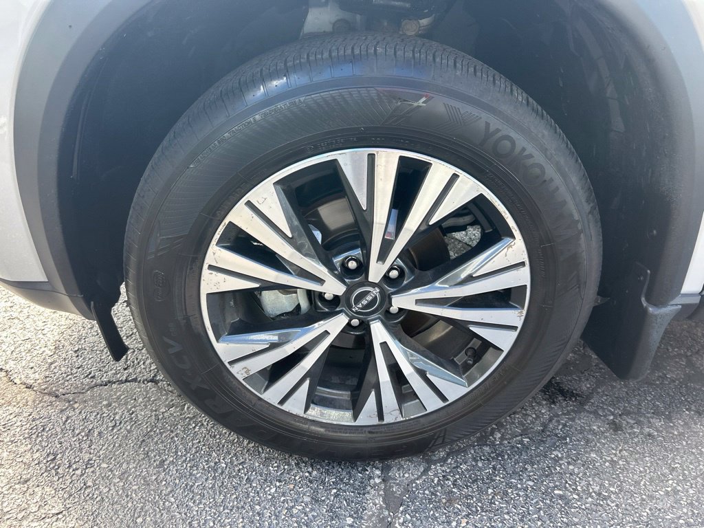 Certified 2023 Nissan Rogue SV AWD/4WD image 10