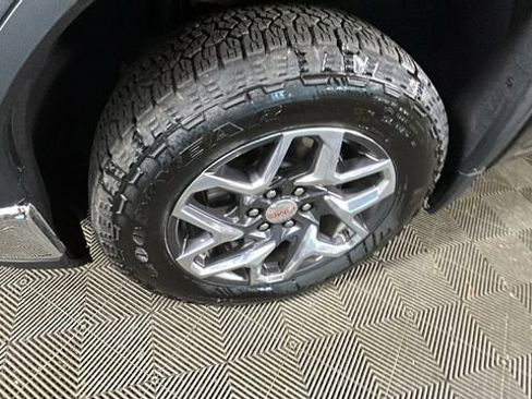 New 2026 GMC Sierra 1500 SLE AWD/4WD image 10
