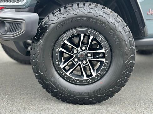 Used 2026 Jeep Wrangler Rubicon w/ Xtreme 35 Tire Package AWD/4WD image 2