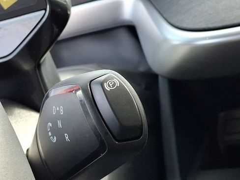 Used 2025 Volkswagen ID. Buzz Pro S Plus image 31