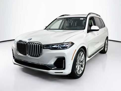 Used 2022 BMW X7 xDrive40i w/ Premium Package AWD/4WD image 1