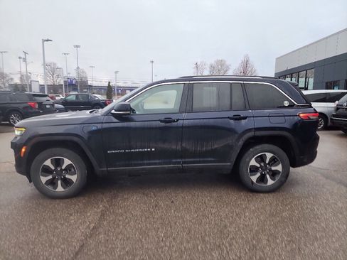 Used 2022 Jeep Grand Cherokee Limited 4xe image 4
