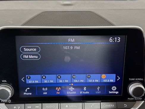 Used 2025 Nissan Altima 2.5 SV image 19