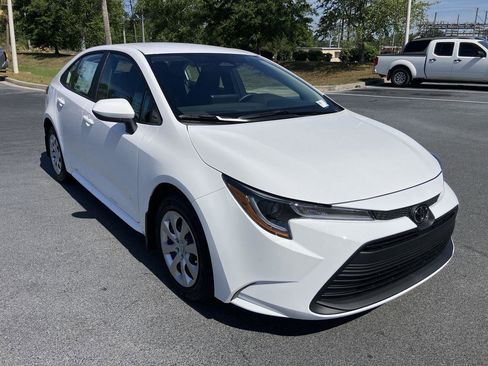 New 2026 Toyota Corolla LE FWD image 7