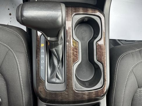 Used 2019 GMC Canyon SLE w/ Driver Alert Package image 32