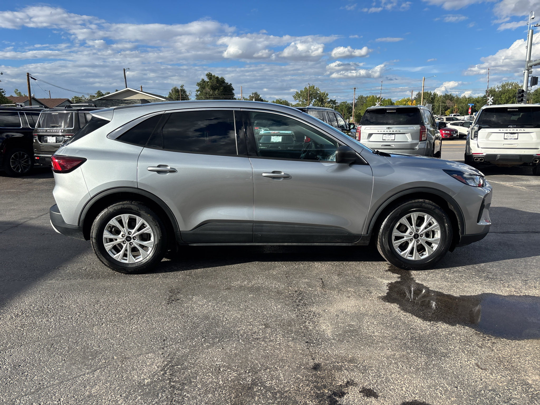 Used 2023 Ford Escape Active w/ Cold Weather Package FWD image 5