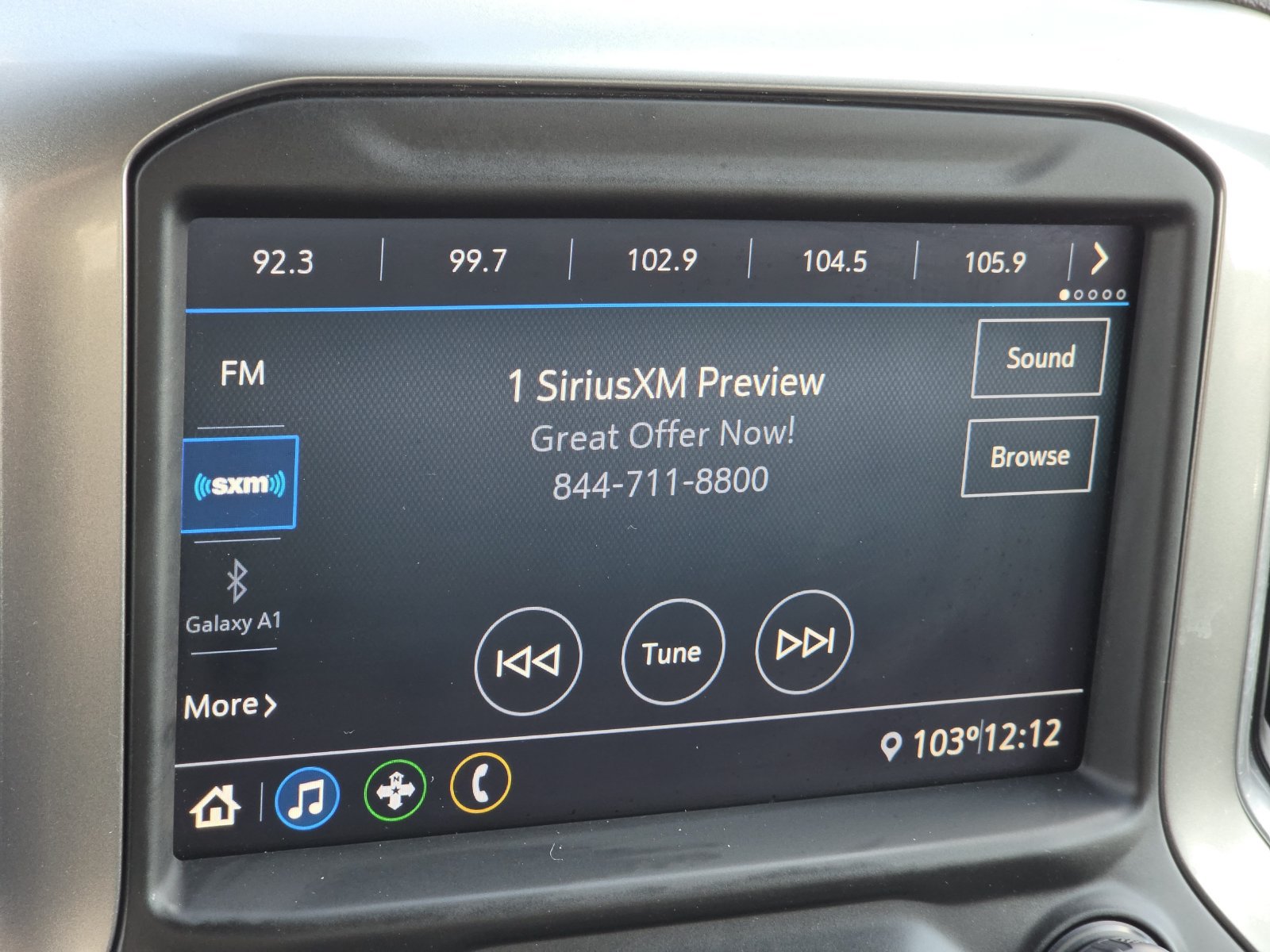 Used 2021 Chevrolet Silverado 1500 LT AWD/4WD image 8