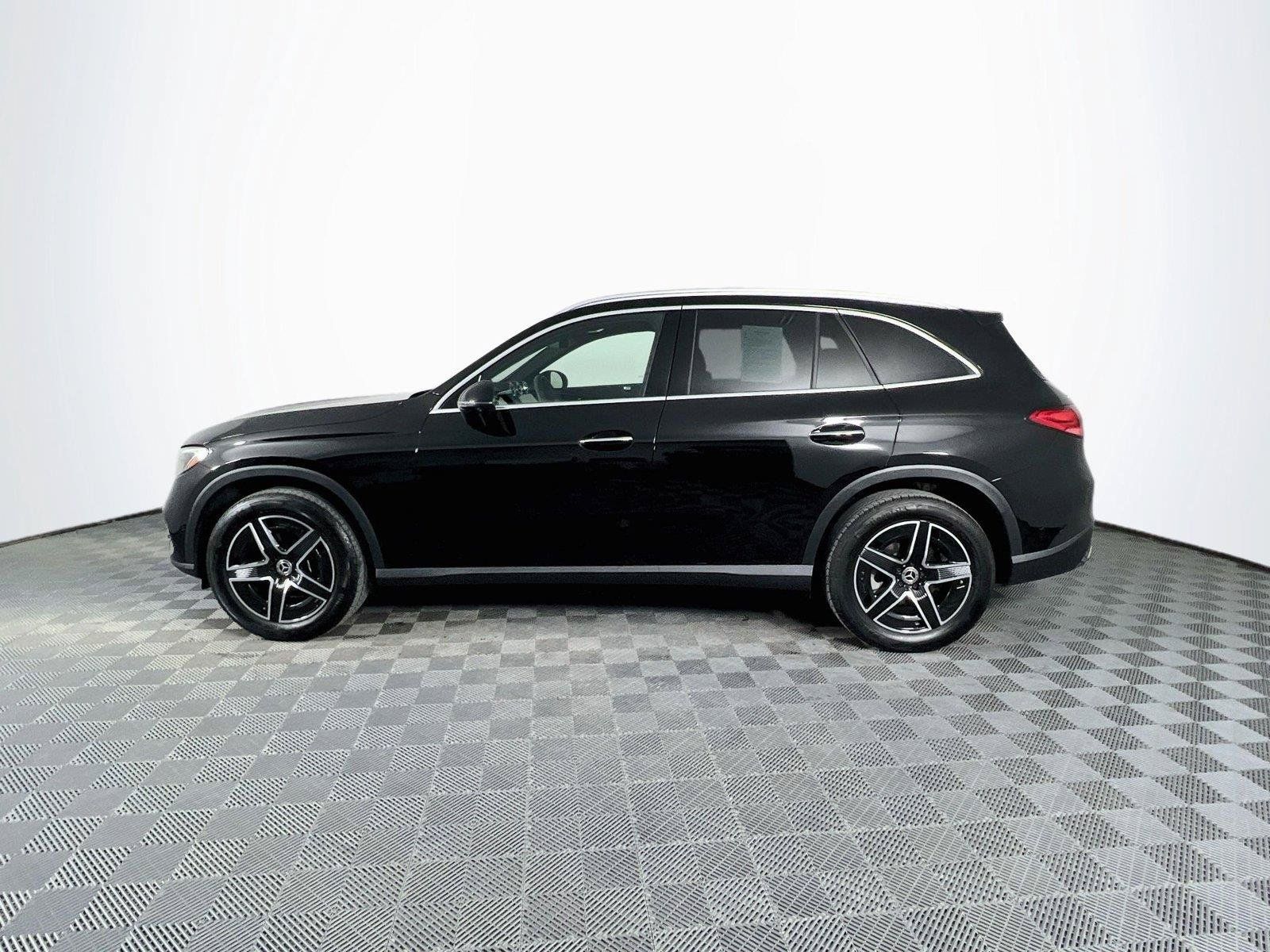Certified 2026 Mercedes-Benz GLC 300 4MATIC image 3