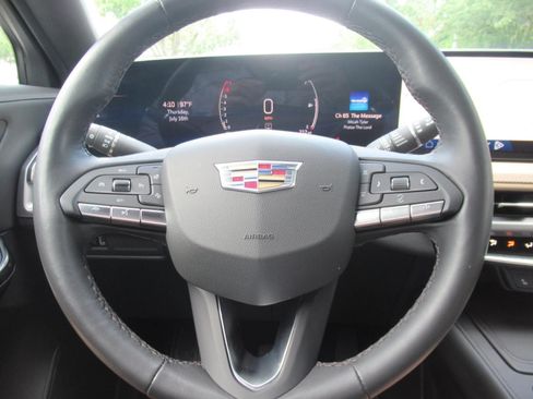Certified 2024 Cadillac XT4 Luxury w/ Cold Weather Package FWD image 24