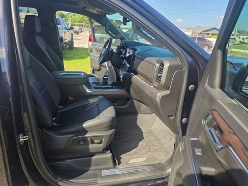 Used 2022 GMC Sierra 1500 SLT AWD/4WD image 41