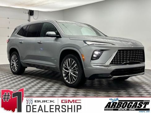 New 2026 Buick Enclave Avenir image 1