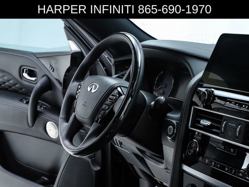 Used 2024 INFINITI QX80 Sensory image 37