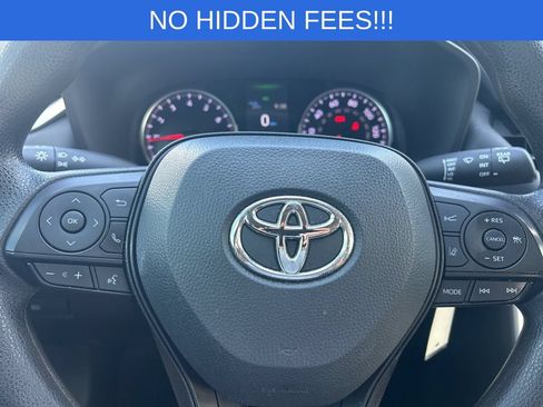 Used 2022 Toyota RAV4 LE FWD image 31