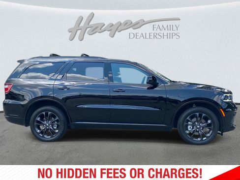 Used 2025 Dodge Durango GT w/ Blacktop Package AWD/4WD image 2