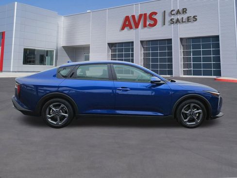 Used 2025 Kia K4 LXS image 7