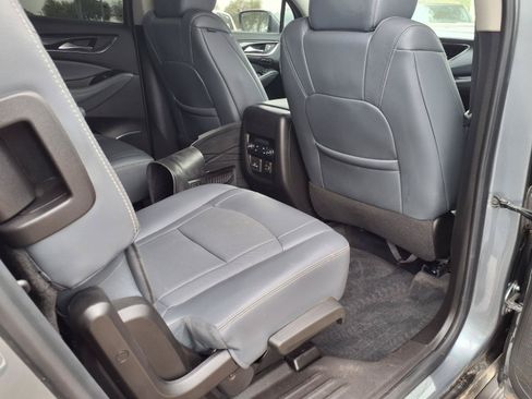 Used 2021 Buick Enclave Premium w/ Sun and Sites Package AWD/4WD image 14