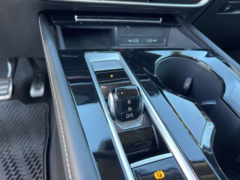 Used 2024 Volkswagen Atlas SEL Premium R-Line image 14