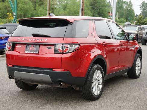Used 2017 Land Rover Discovery Sport SE AWD/4WD image 5