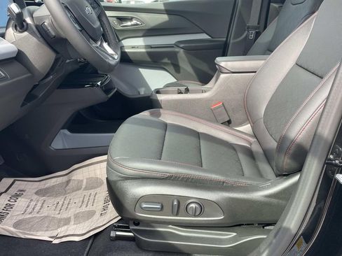 New 2027 Chevrolet Bolt RS w/ Technology Package FWD image 16