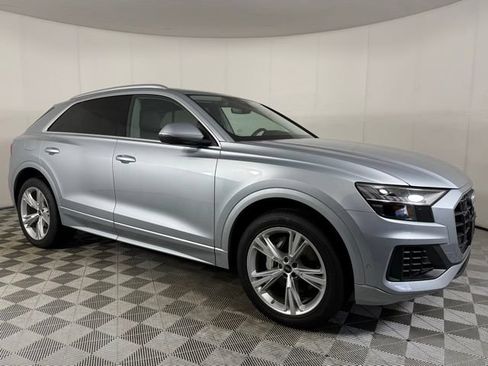 Used 2023 Audi Q8 Premium Plus AWD/4WD image 10