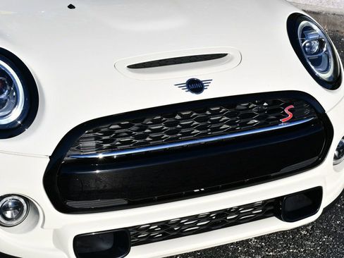 Used 2021 MINI Cooper S image 48