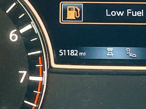 Used 2020 Nissan Pathfinder SL image 12