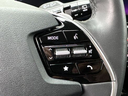 Used 2025 Kia Niro Wind w/ Wind Preserve Package image 16