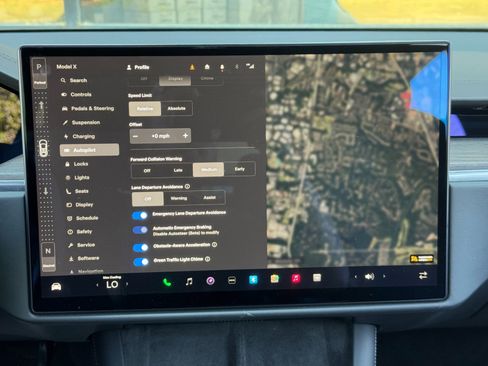 Used 2023 Tesla Model X AWD/4WD image 26