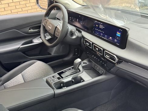 New 2026 Nissan Sentra SV w/ SV Convenience Package FWD image 18