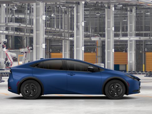 New 2027 Toyota Prius LE FWD image 12