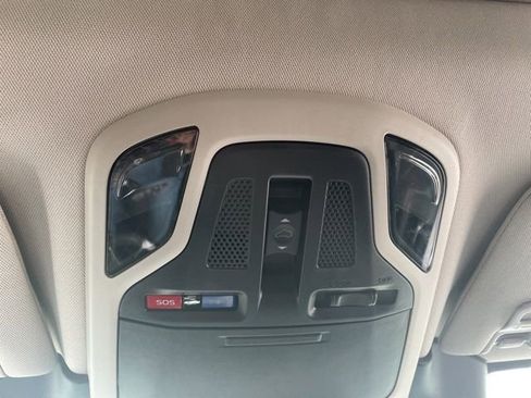 Used 2023 Subaru Outback Premium image 24