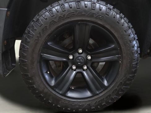 Used 2018 RAM 1500 Sport w/ Sport Premium Group image 35