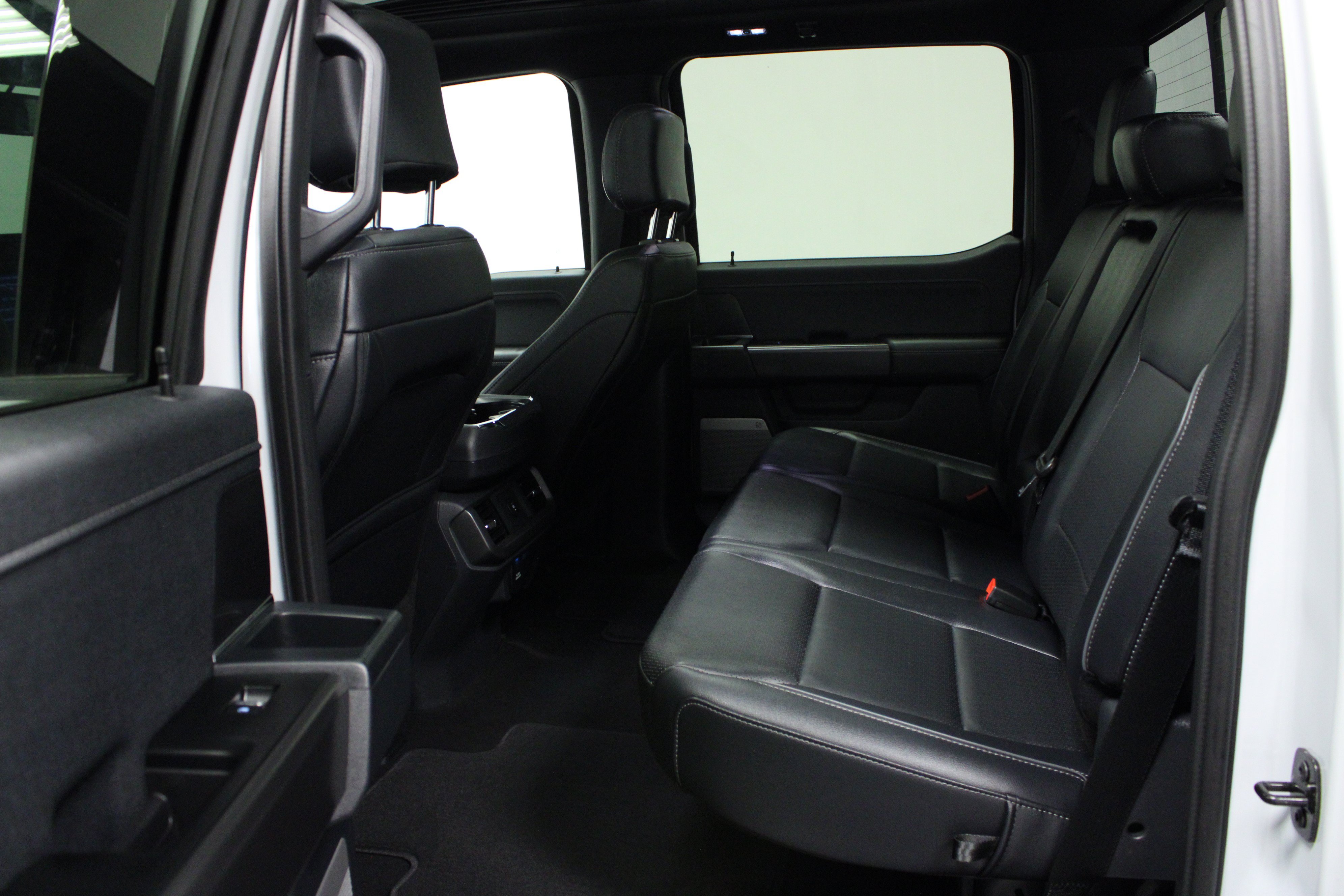 Used 2025 Ford F150 Lariat AWD/4WD image 15