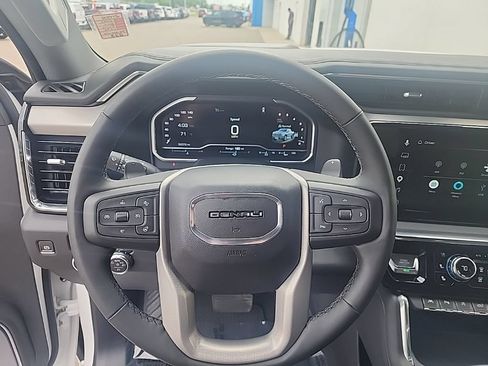 Used 2023 GMC Sierra 1500 Denali AWD/4WD image 12