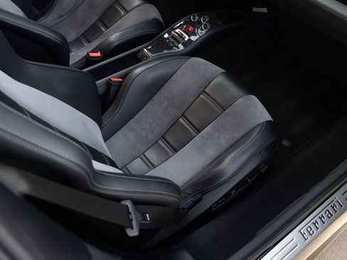 Used 2012 Ferrari 458 Spider RWD image 75