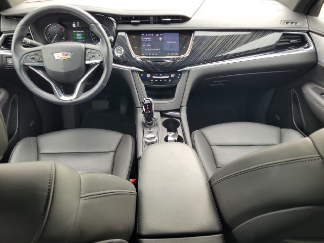 Used 2025 Cadillac XT6 Premium Luxury AWD/4WD image 26