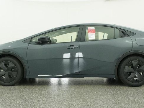 New 2026 Toyota Prius Plug-In Hybrid image 36