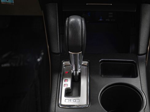 Used 2019 Subaru Outback 2.5i Premium image 18