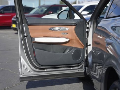 Used 2026 Genesis GV70 2.5T Advanced image 31