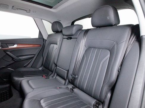 Used 2022 Audi Q5 2.0T Premium Plus image 28