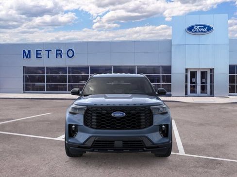 New 2026 Ford Explorer ST-Line w/ ST-Line Street Pack AWD/4WD image 7