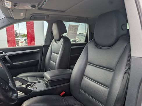 Used 2004 Porsche Cayenne S AWD/4WD image 7