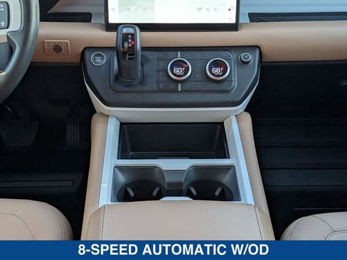 Used 2025 Land Rover Defender 110 X-Dynamic SE image 18