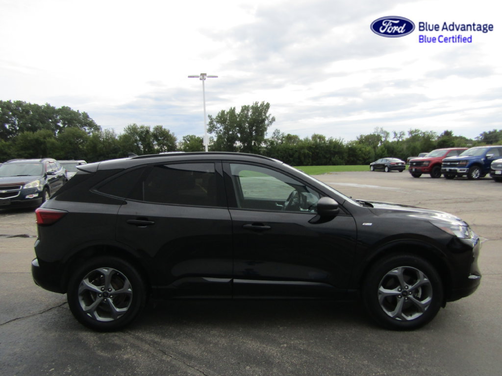 Certified 2024 Ford Escape ST-Line AWD/4WD image 16