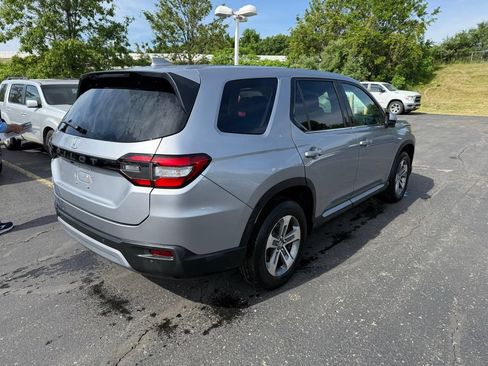 Certified 2023 Honda Pilot EX-L image 3