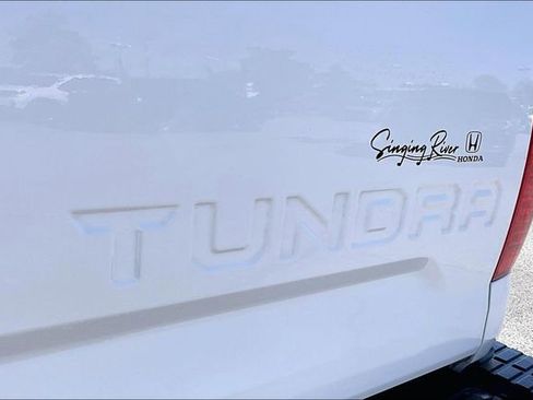 Used 2018 Toyota Tundra Limited w/ Limited Premium Package AWD/4WD image 25