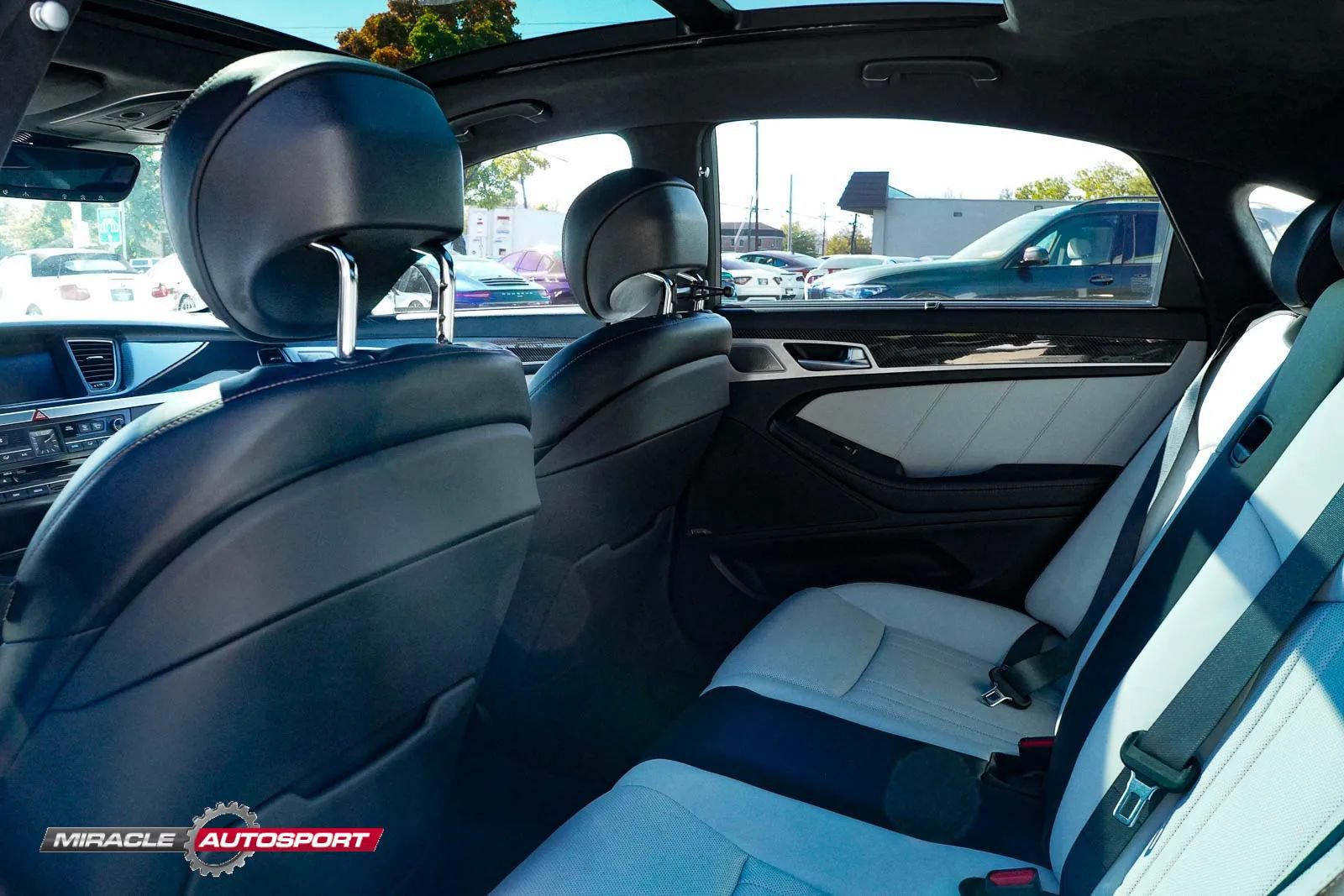 Used 2018 Genesis G80 3.3T Sport RWD image 27