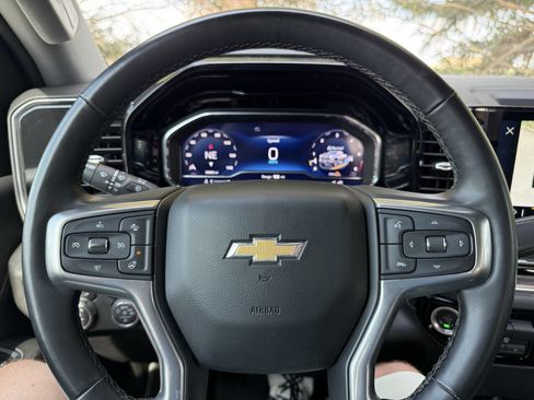 Used 2024 Chevrolet Silverado 2500 LTZ w/ LTZ Premium Package image 15