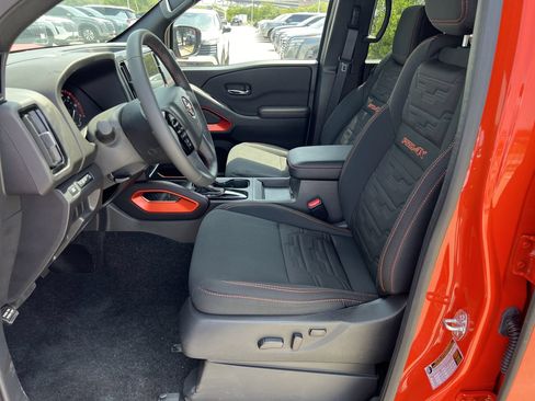 Used 2025 Nissan Frontier PRO-4X w/ Interior Protection Package AWD/4WD image 6